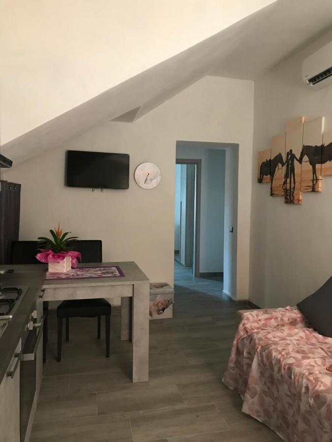 Bella'S House Apartment Castelsardo Luaran gambar